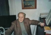 Charles Rosen Steinwayn äärellä. Charles Rosen Steinwayn äärellä.